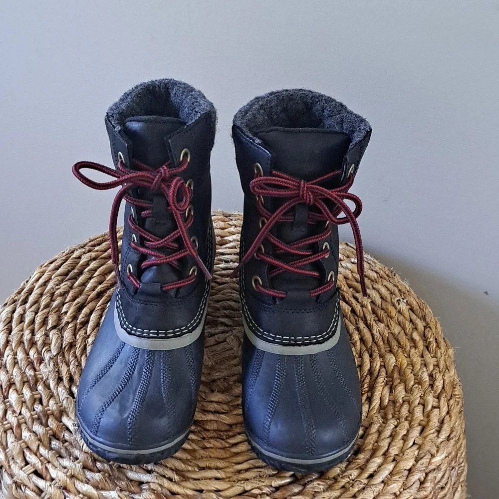 Sorel Womens Slimpack II Lace Up Winter Boots Black/Red Waterproof/Insulated S-7